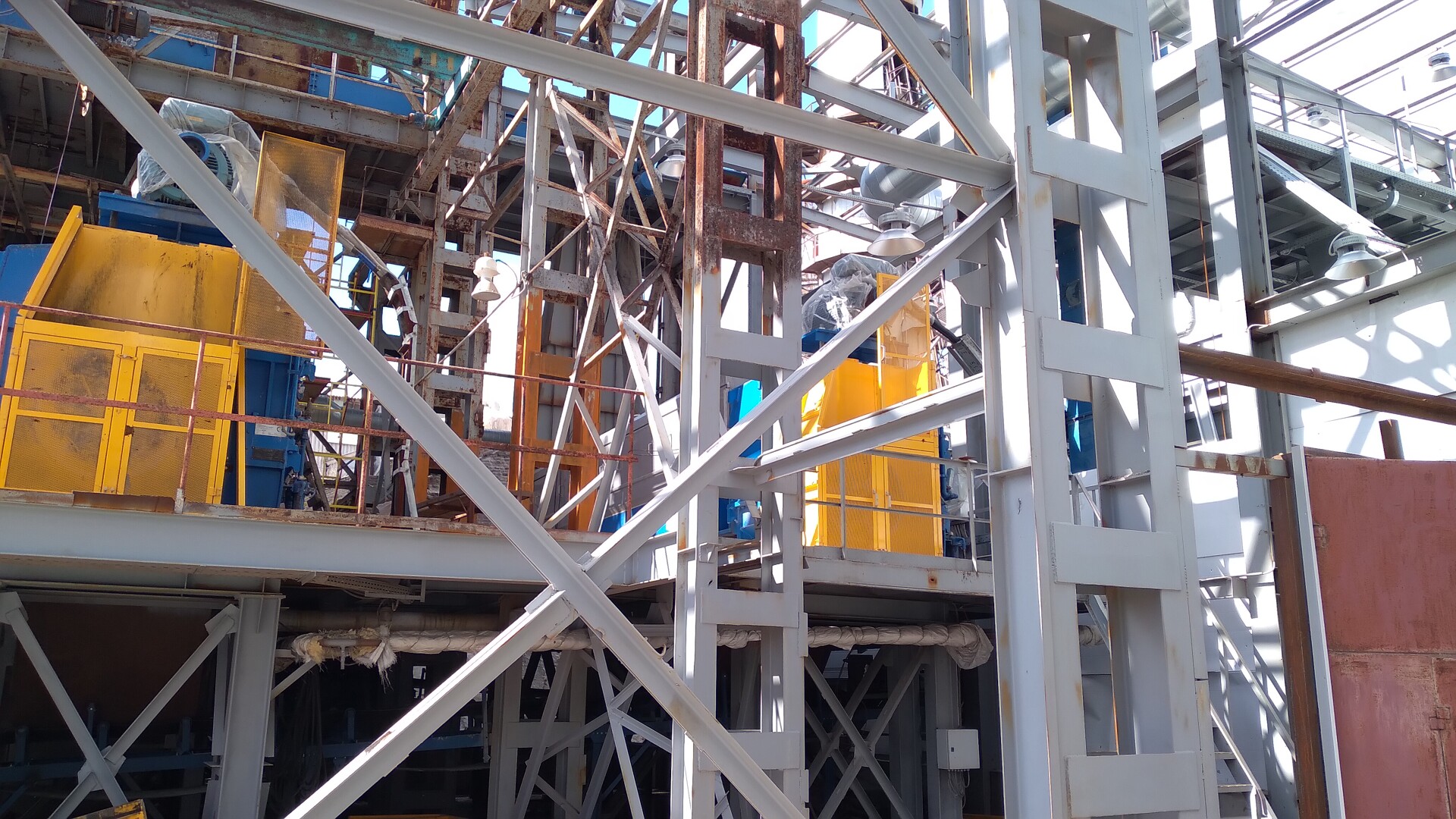 пескоструйная очистка автовышки пескоструйная очистка автомобильной вышки